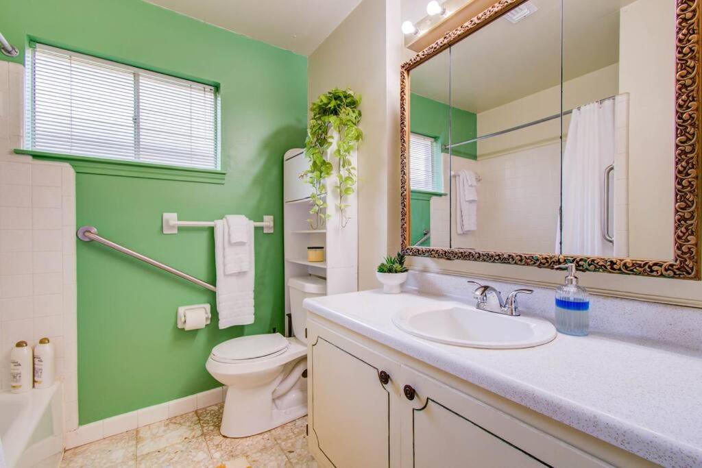 Photo of Bathroom in Woodlake - Briar Meadow