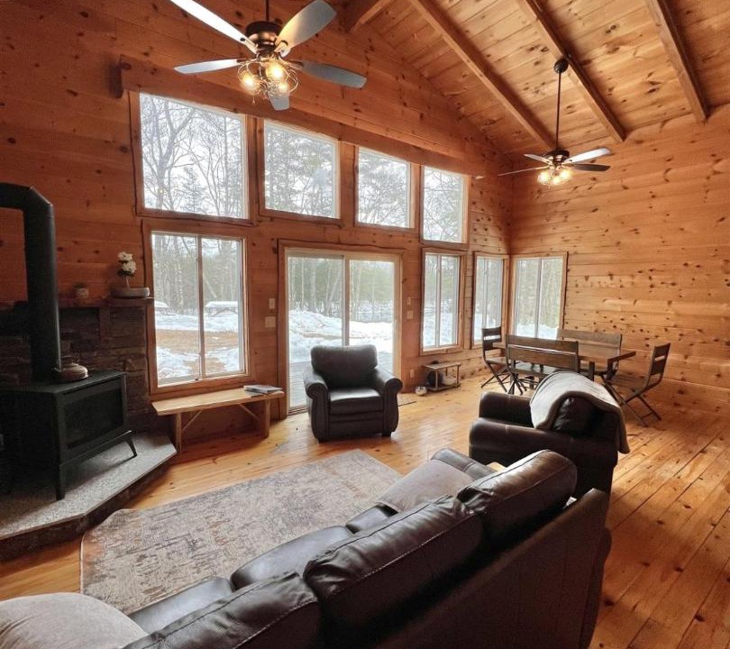 Photo of Livingroom in Hiram