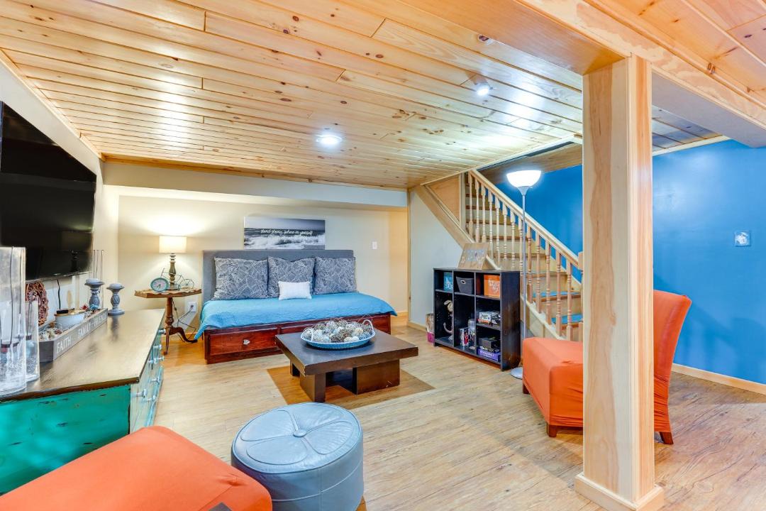 Photo of Livingroom in Whitehall