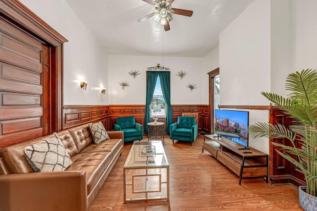 Photo of Livingroom in Buffalo