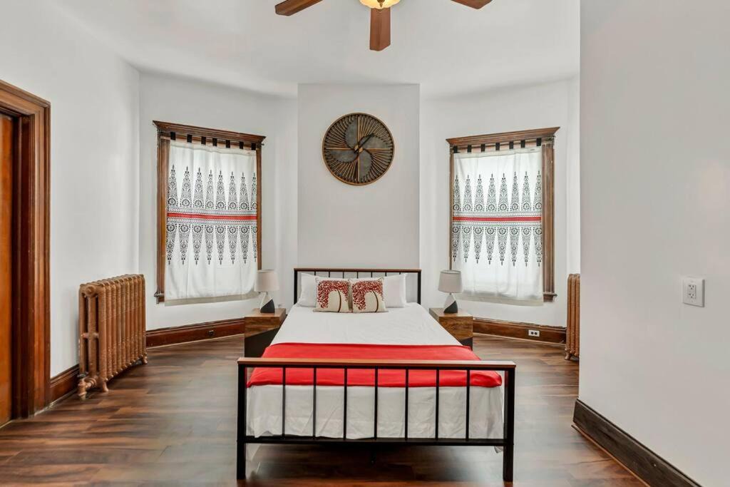 Photo of Bedroom in Buffalo