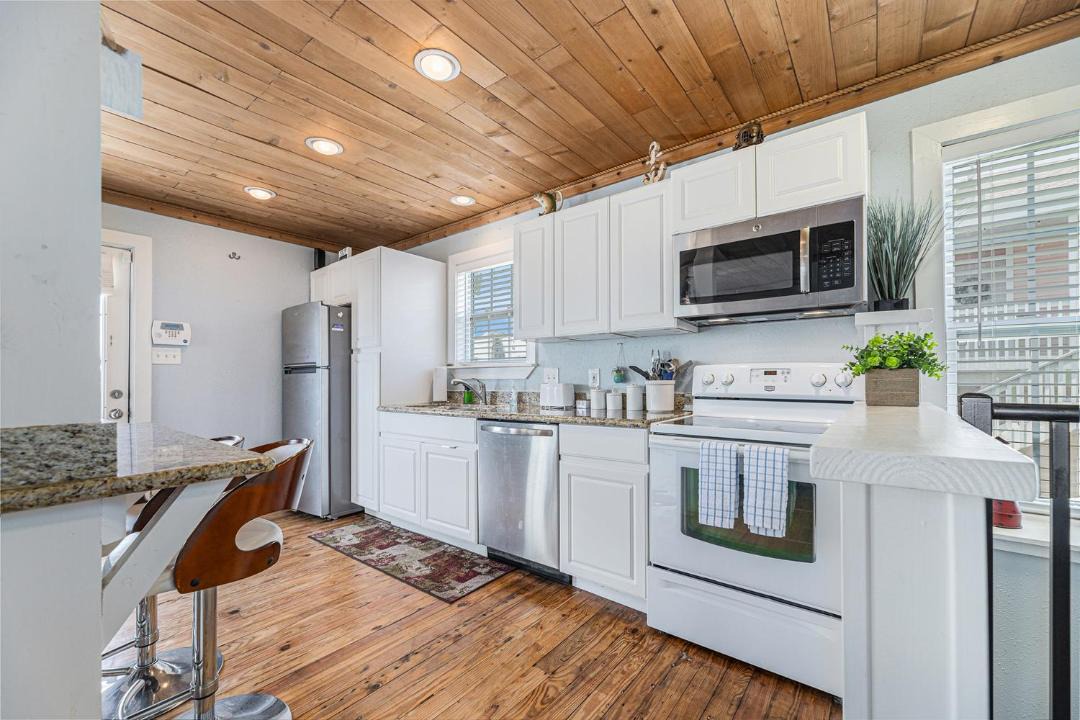 Photo of Kitchen in Pirates Beach
