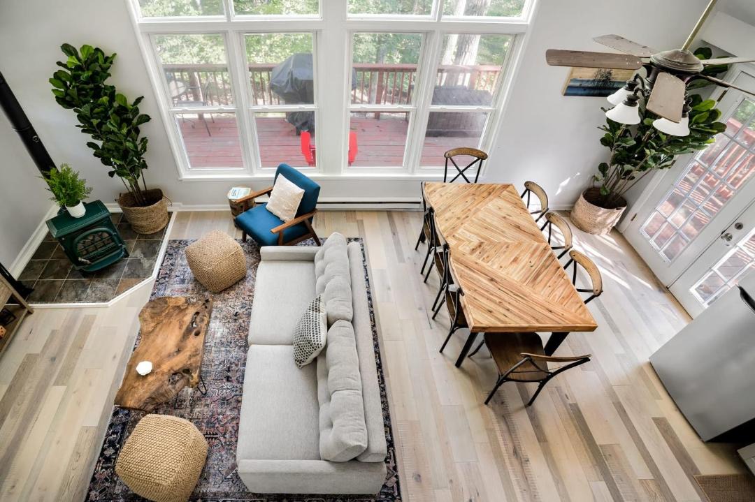 Photo of Livingroom in The Woods