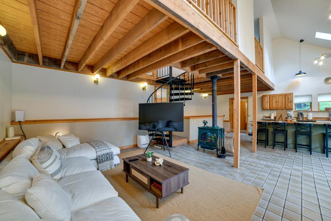 Photo of Livingroom in Bloomville