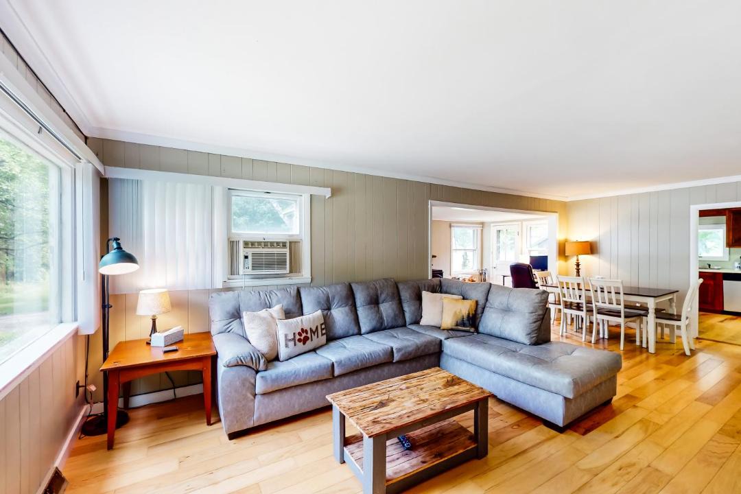 Photo of Livingroom in North Creek