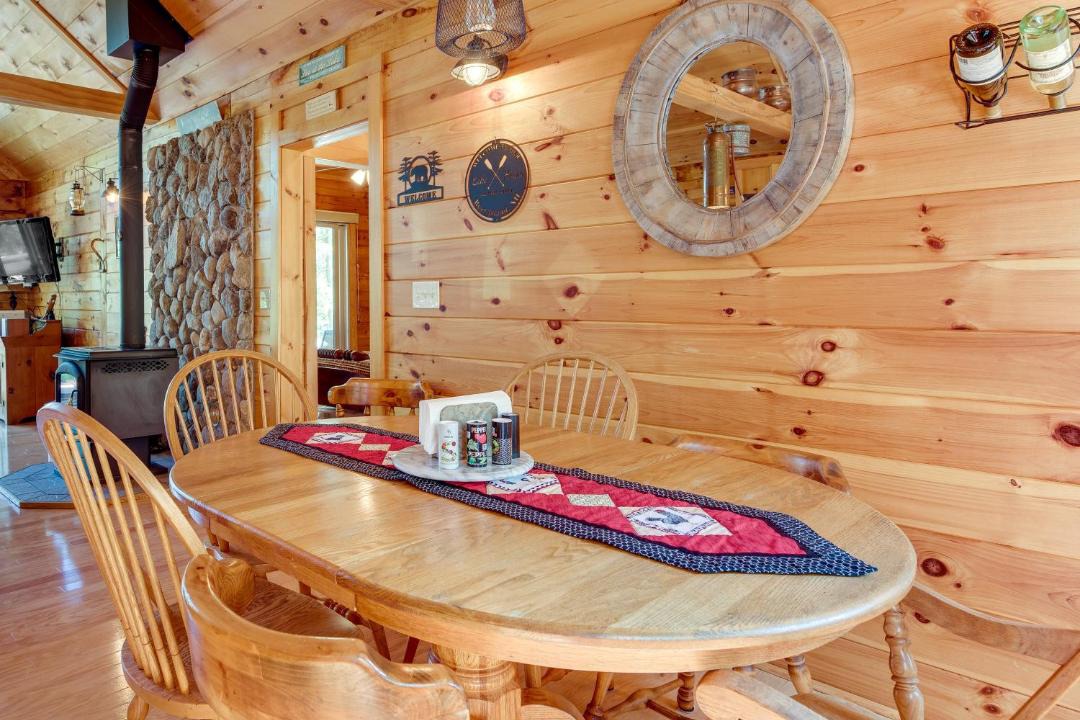 Photo of Livingroom in Meredith