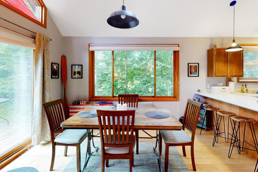 Photo of Livingroom in Weeks Mills