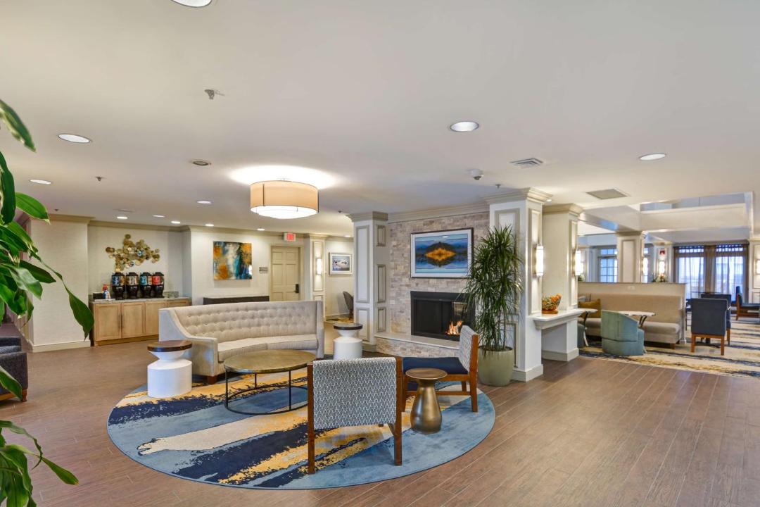 Photo of Livingroom in Windsor Locks