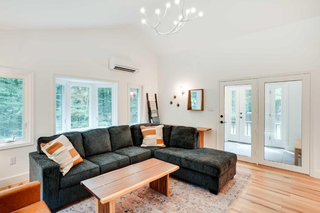 Photo of Livingroom in Saugerties