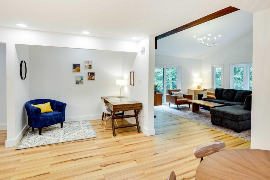 Photo of Livingroom in Saugerties