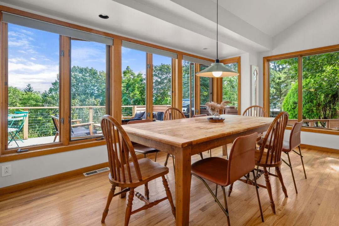 Photo of Livingroom in Hollowville