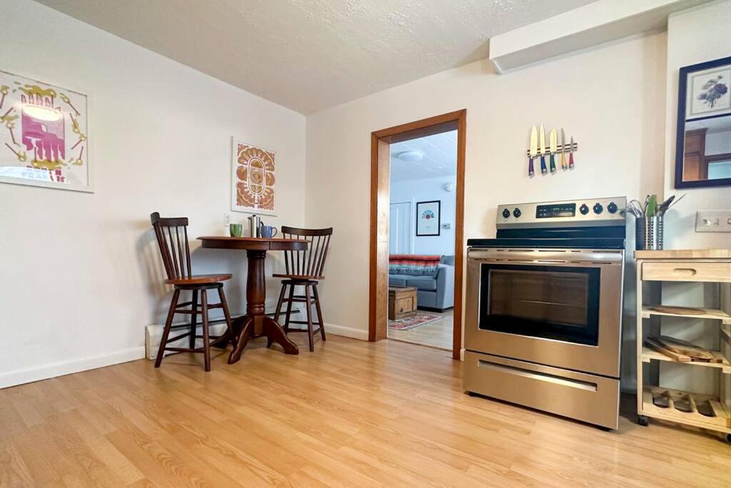 Photo of Livingroom in Winooski