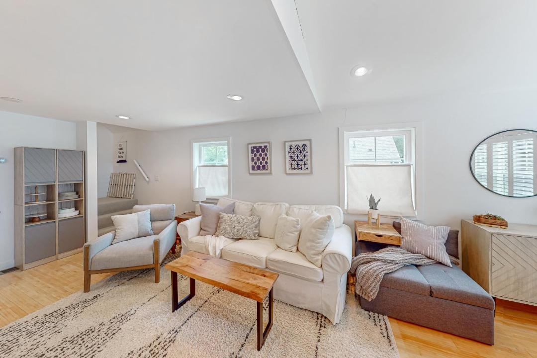 Photo of Livingroom in Meredith