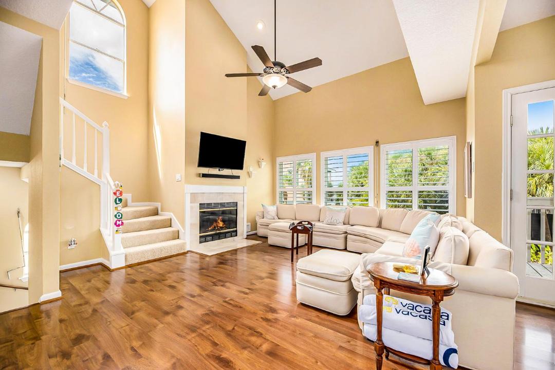 Photo of Livingroom in Jamaica Beach