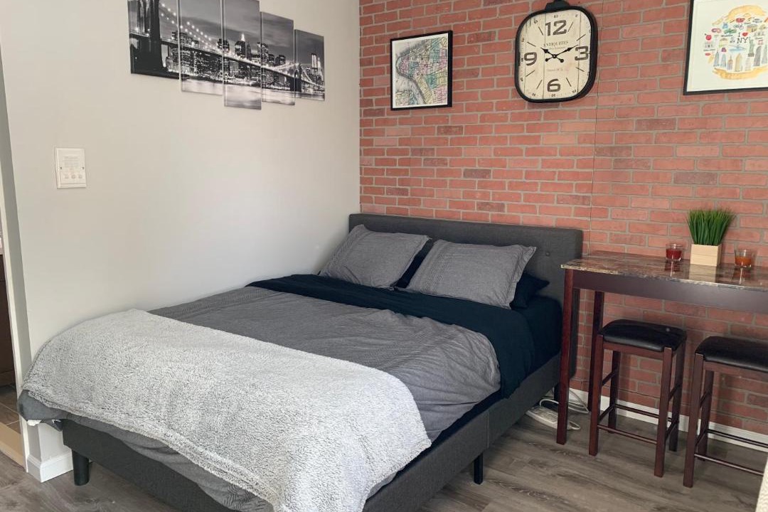Photo of Bedroom in Brighton Beach