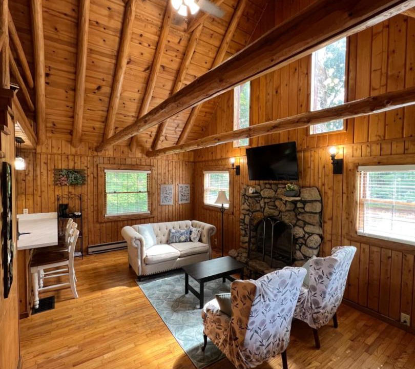 Photo of Livingroom in West Columbia
