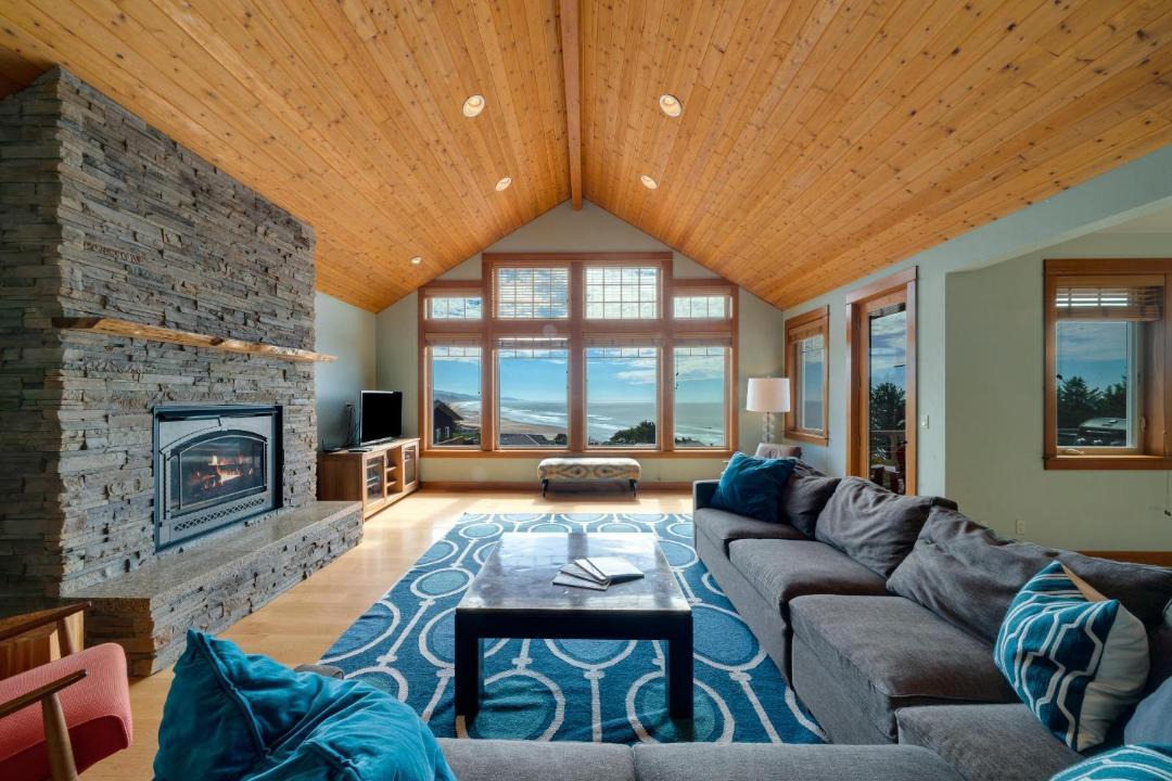Photo of Livingroom in Neahkahnie Beach