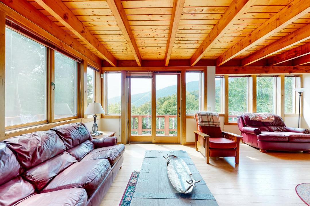 Photo of Livingroom in Warren