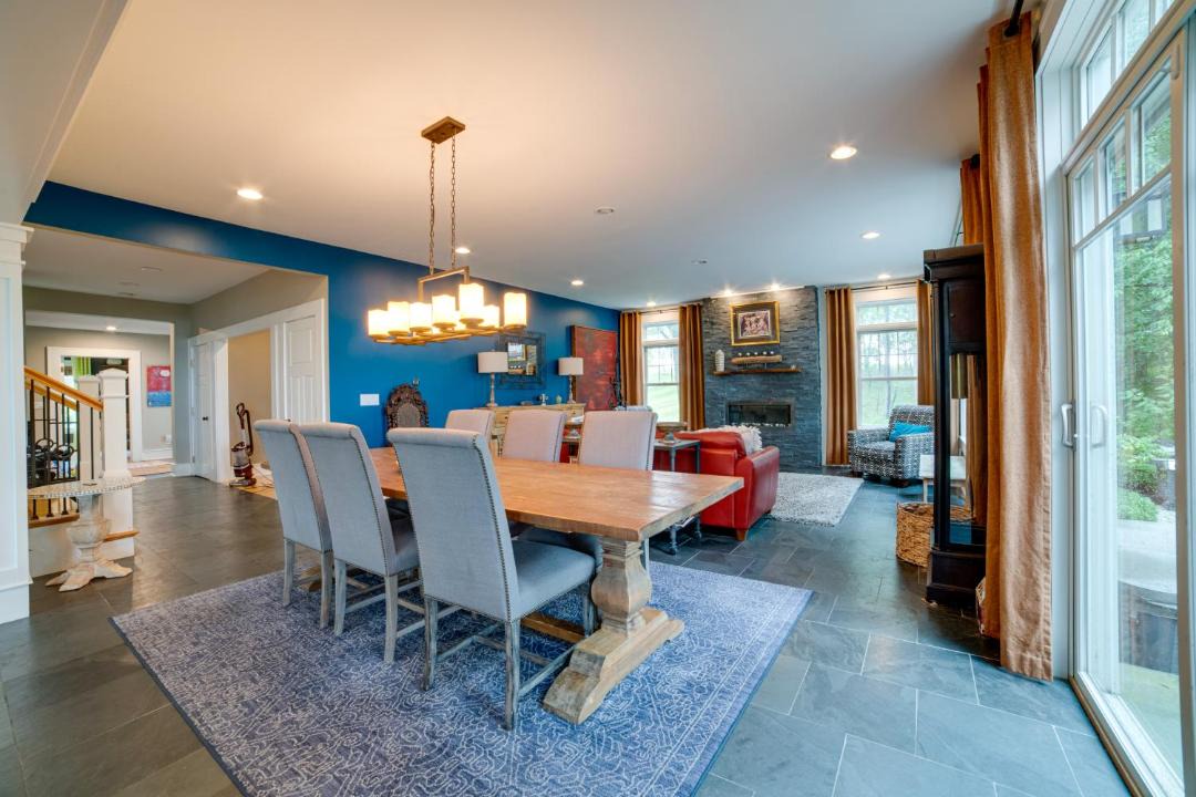 Photo of Livingroom in Ithaca