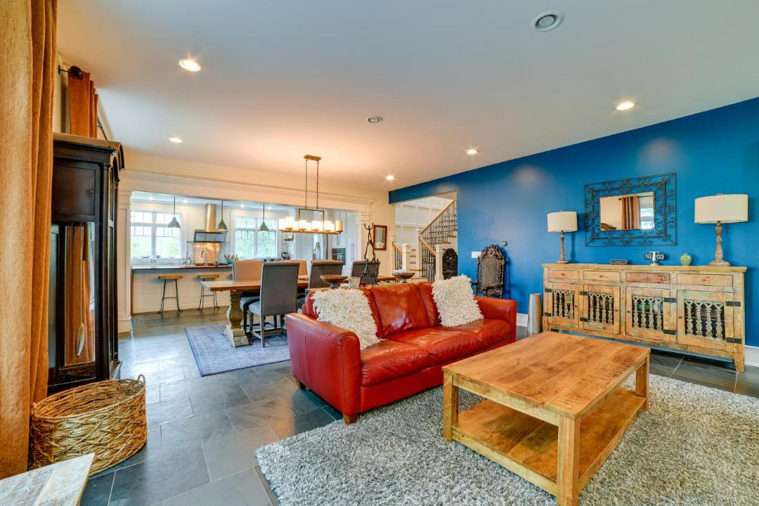 Photo of Livingroom in Ithaca