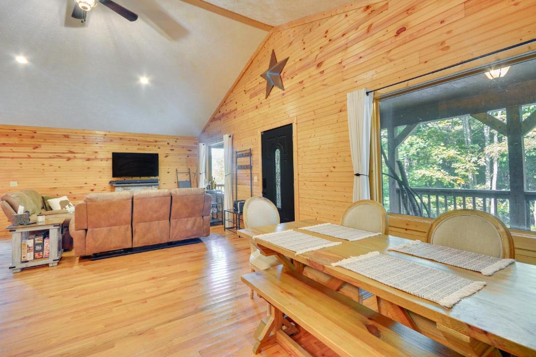 Photo of Livingroom in Woodlawn