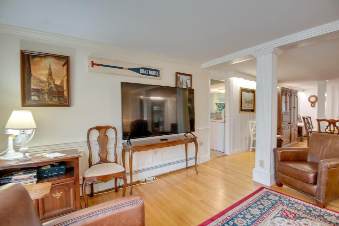 Photo of Livingroom in Bridgewater