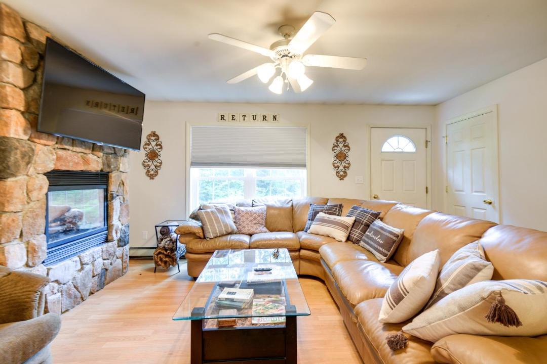 Photo of Livingroom in Campton