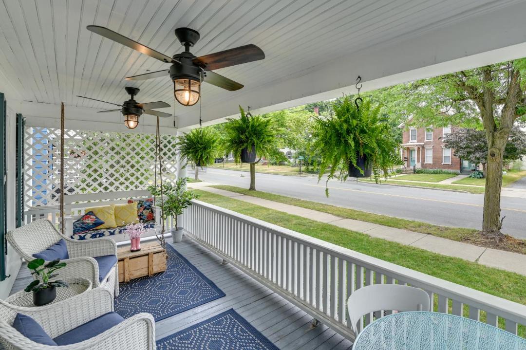 Photo of Patio Balcony in Glens Falls