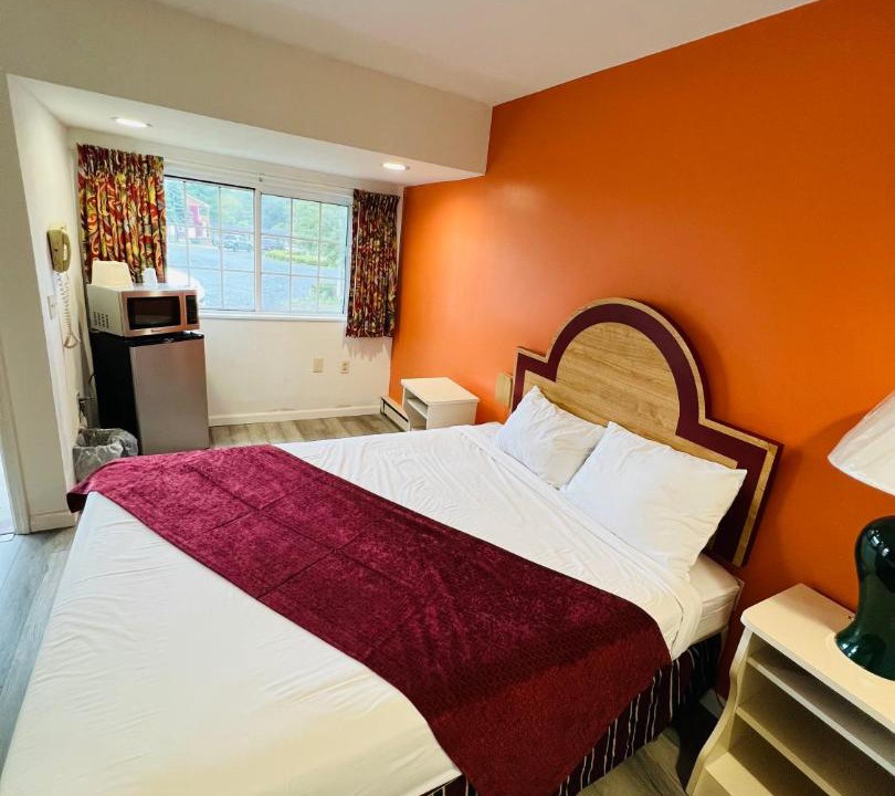 Photo of Bedroom in Lake George