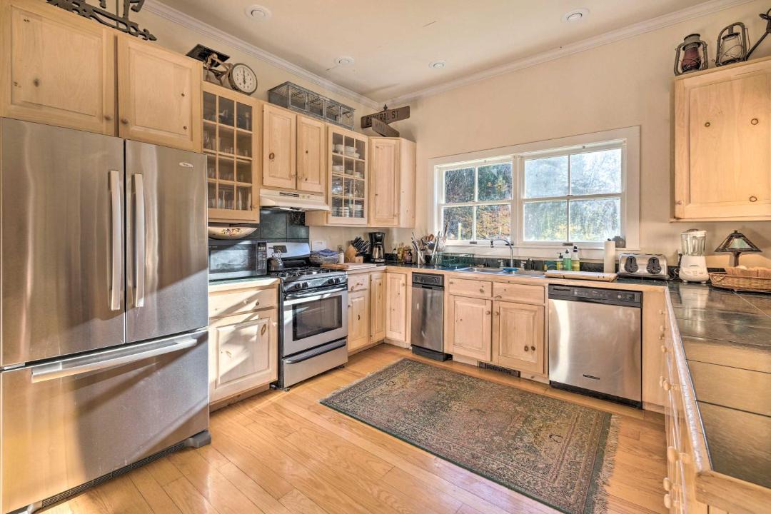 Photo of Kitchen in Montgomery Center