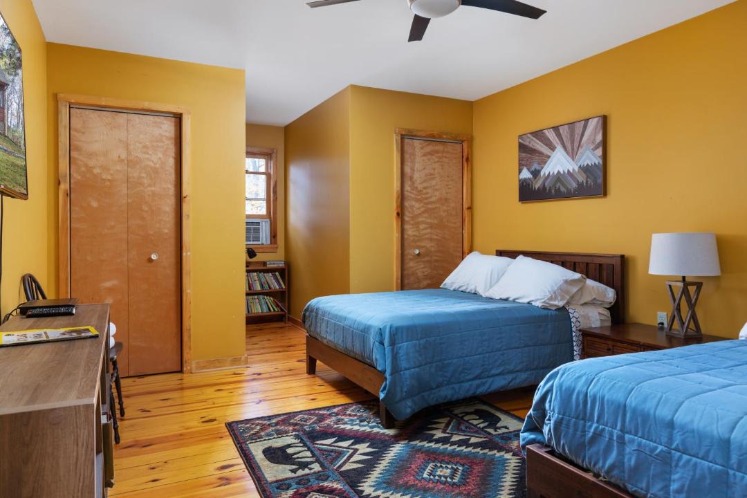 Photo of Bedroom in Luray