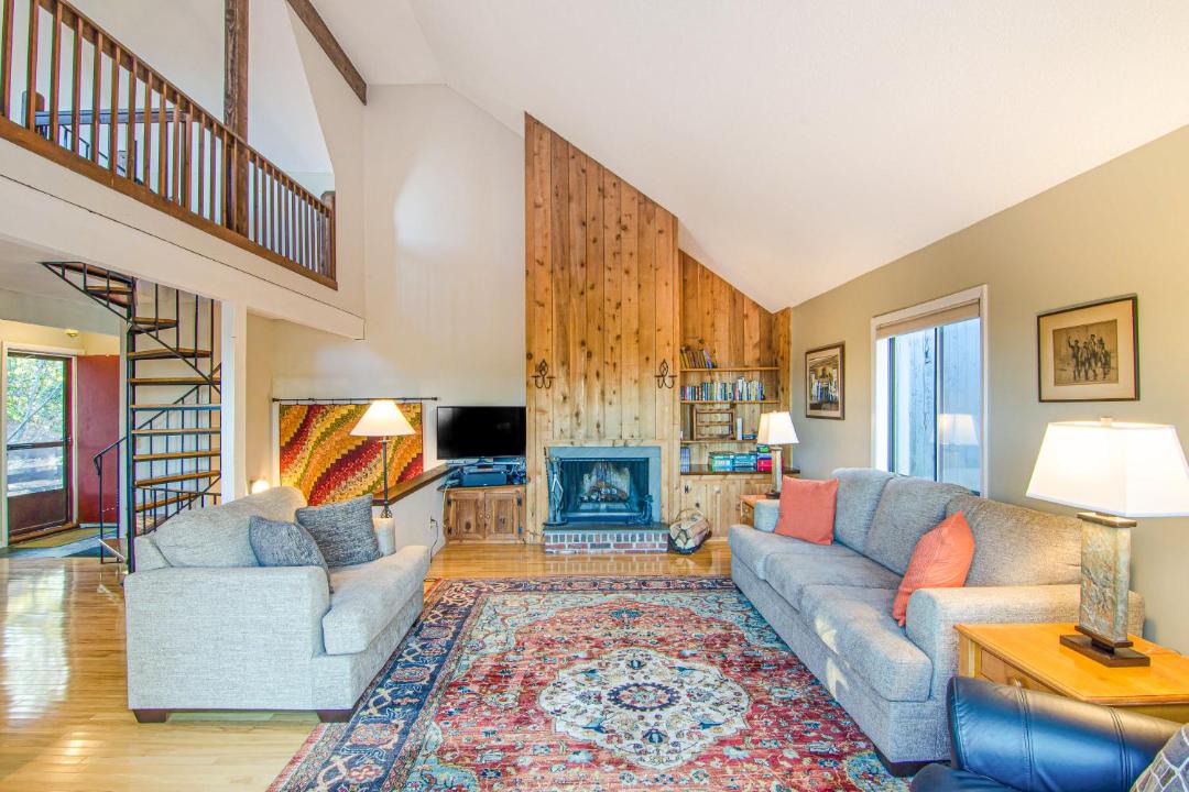 Photo of Livingroom in West Hartford