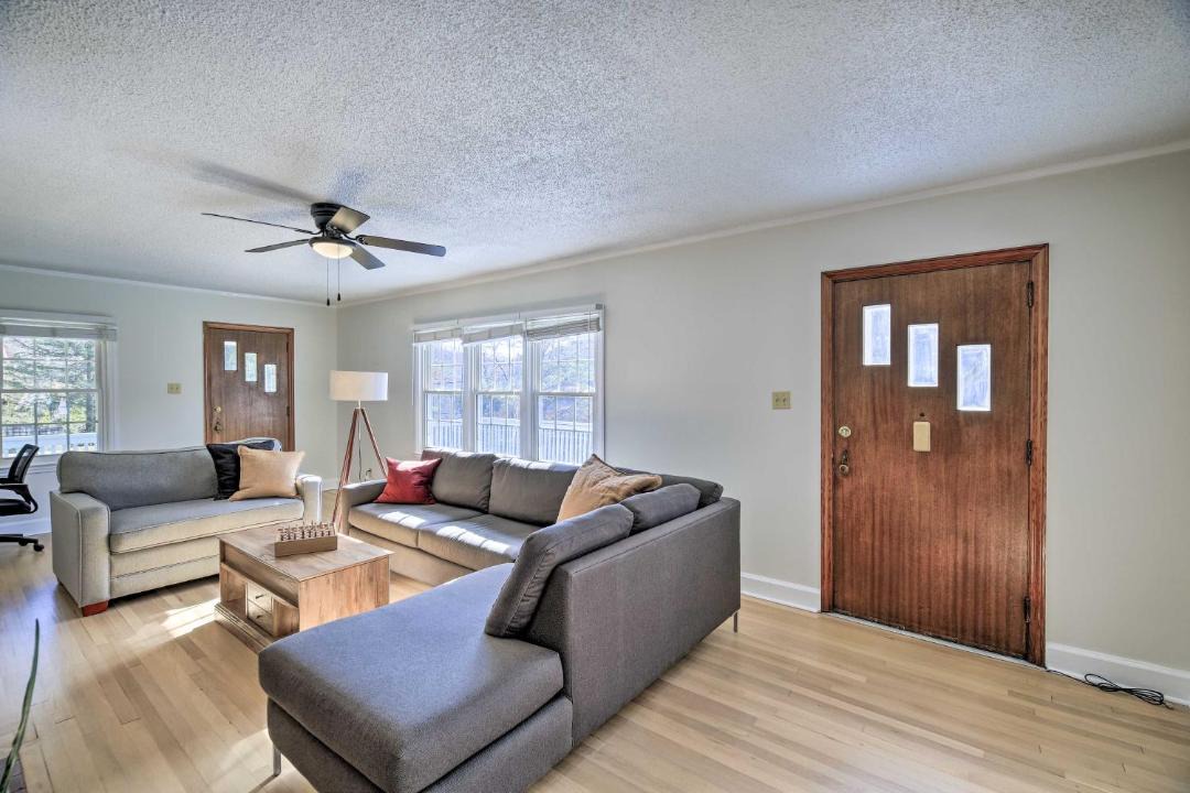Photo of Livingroom in Welch