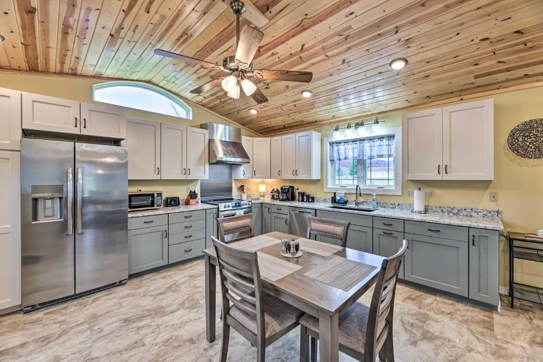 Photo of Kitchen in Marlinton