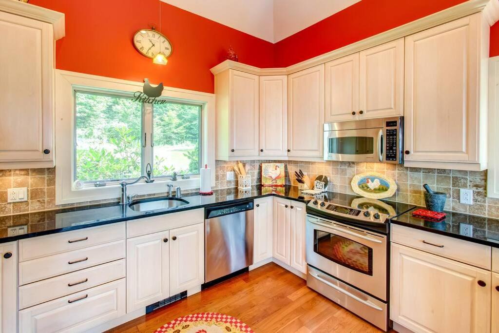 Photo of Kitchen in Bovina Center