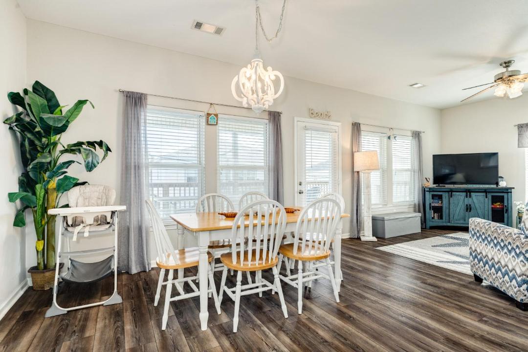 Photo of Livingroom in Terramar Beach