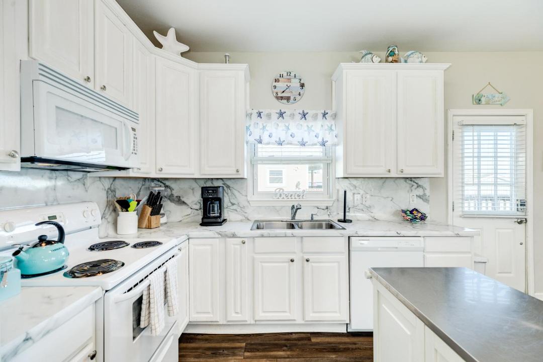 Photo of Kitchen in Terramar Beach