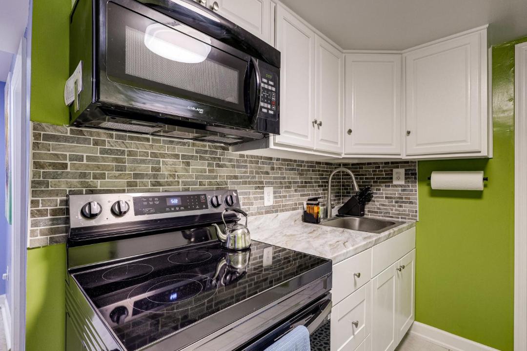 Photo of Kitchen in Seminary Hill