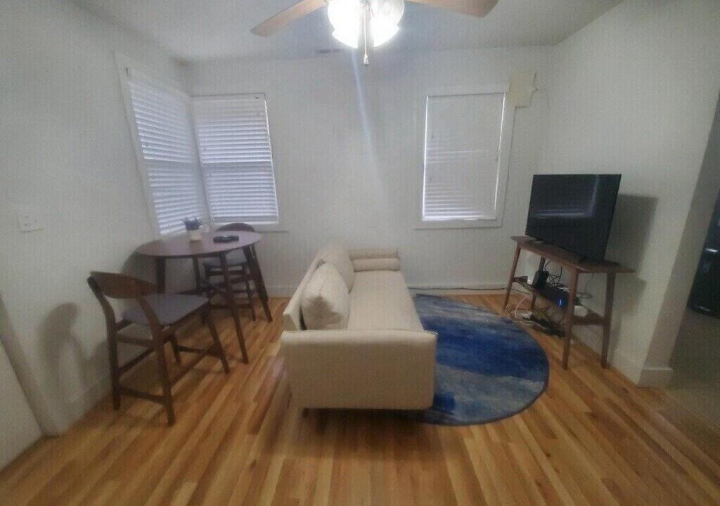 Photo of Livingroom in East Ocean View