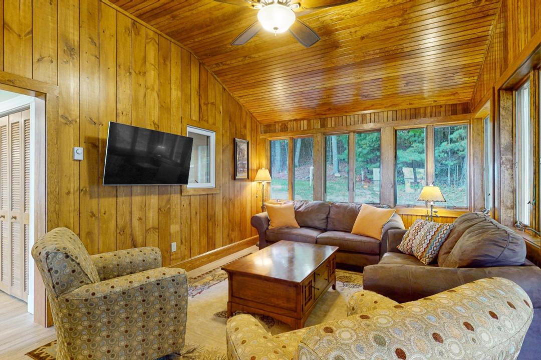 Photo of Livingroom in Moultonborough