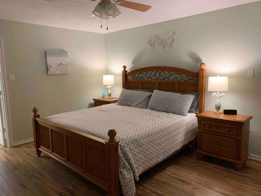 Photo of Bedroom in Galveston