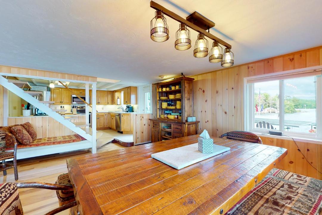 Photo of Livingroom in Alton Bay