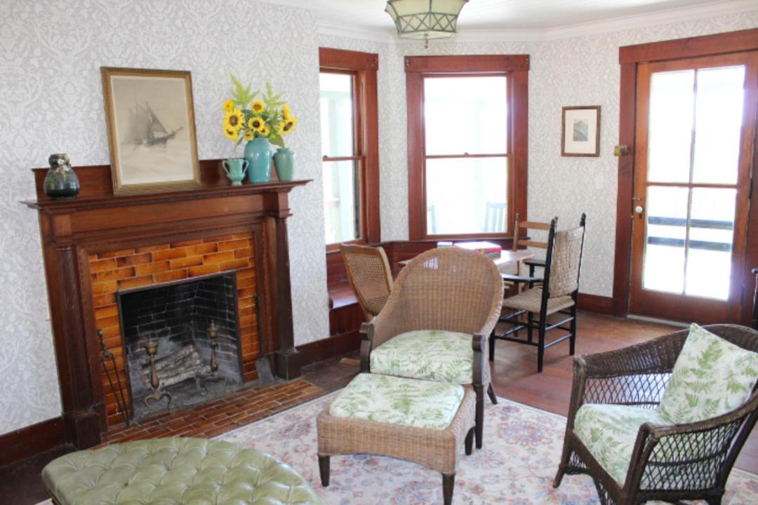 Photo of Livingroom in Holderness
