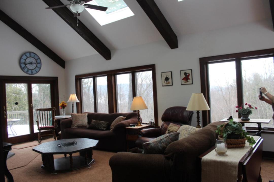 Photo of Livingroom in Gilford