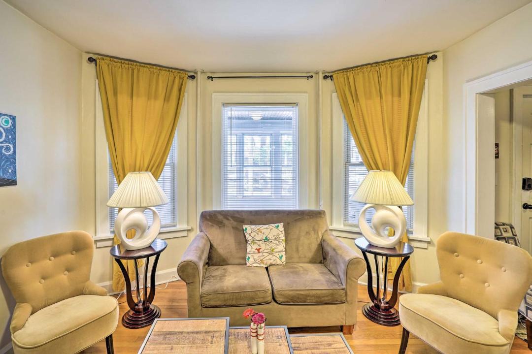 Photo of Livingroom in Melrose