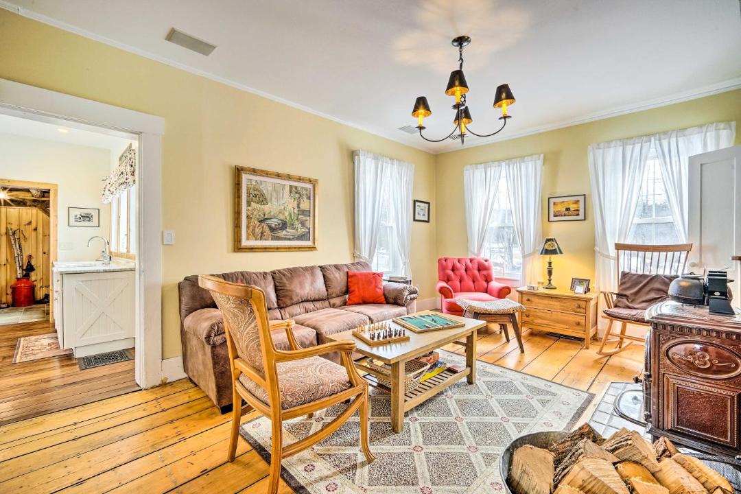 Photo of Livingroom in Mount Holly