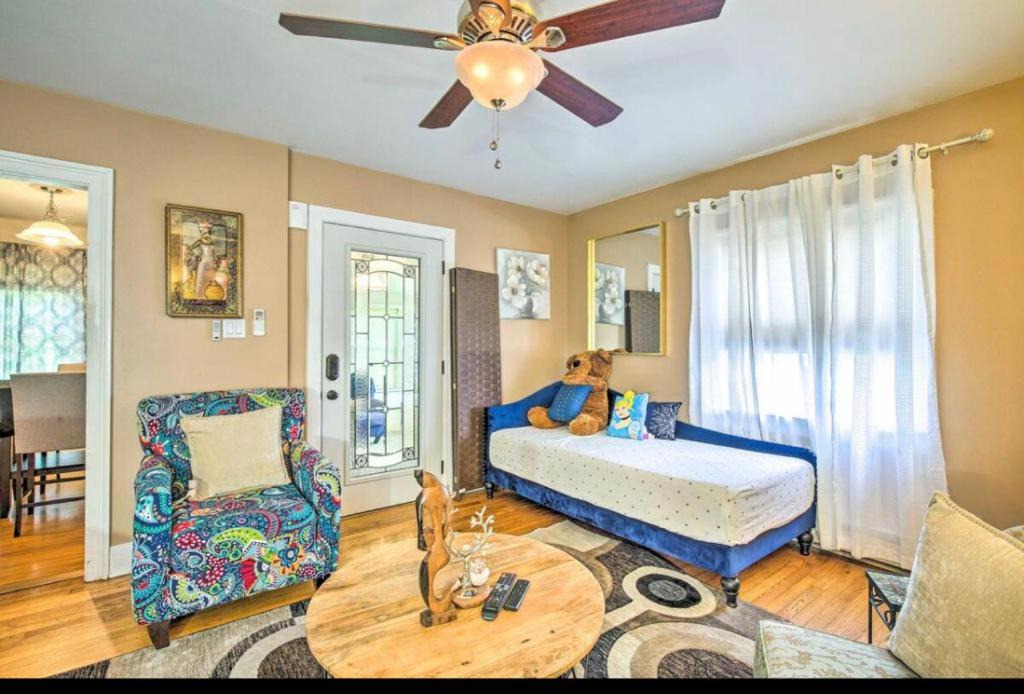 Photo of Livingroom in Poughkeepsie