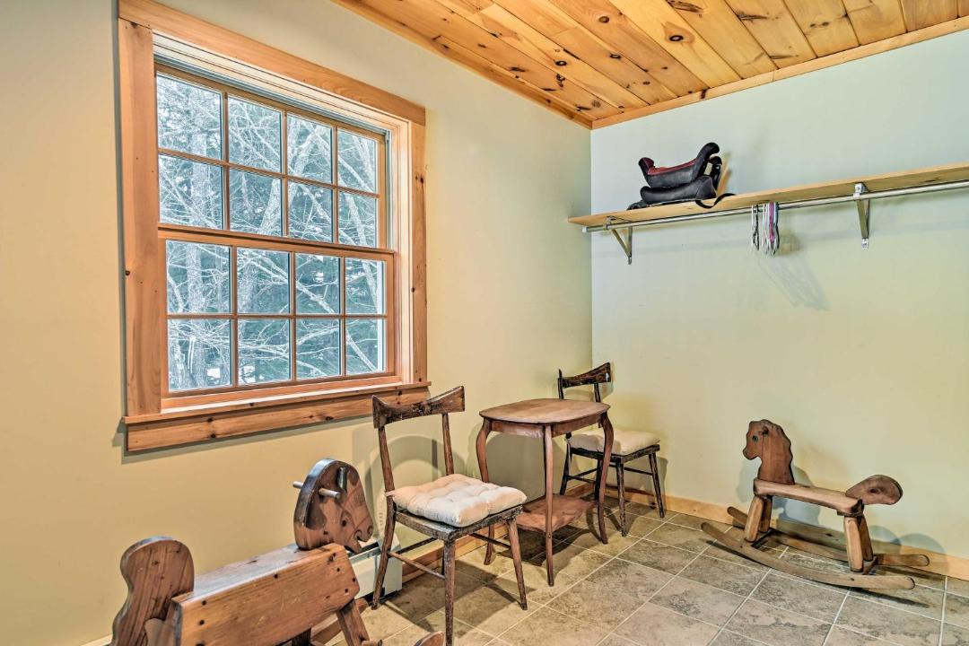 Photo of Livingroom in West Dover