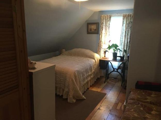 Photo of Bedroom in Dexter