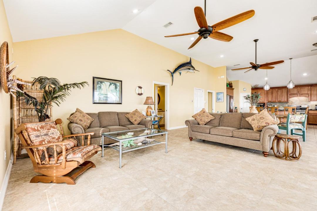 Photo of Livingroom in Dickinson